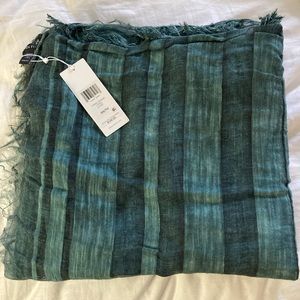 EILEEN FISHER 55” square scarf forest green mix